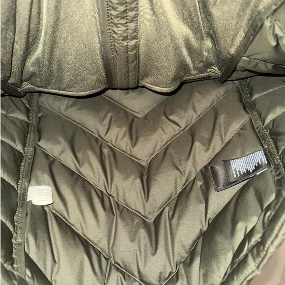 The North Face womens puffer down vest green size S - Picture 6 of 10